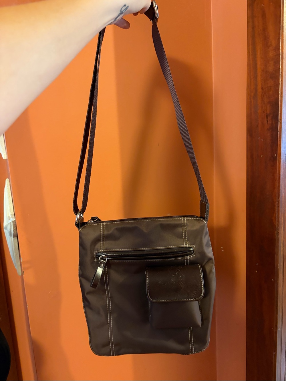 Nine & CO Nylon Messenger Bag